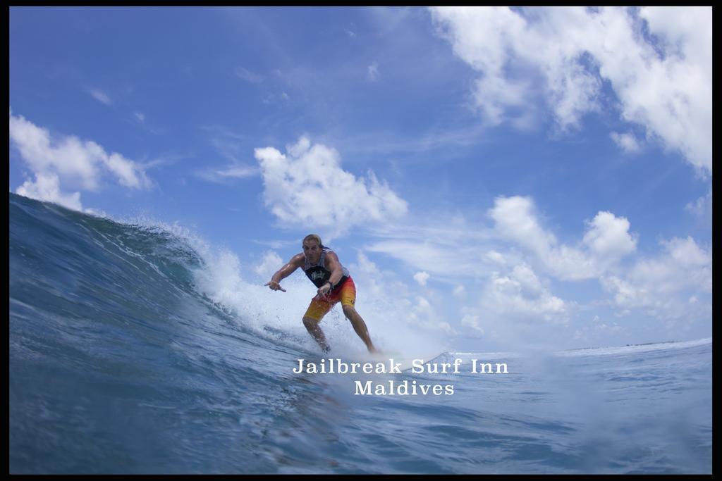Jail Break Surf Inn Himmafushi Exterior photo