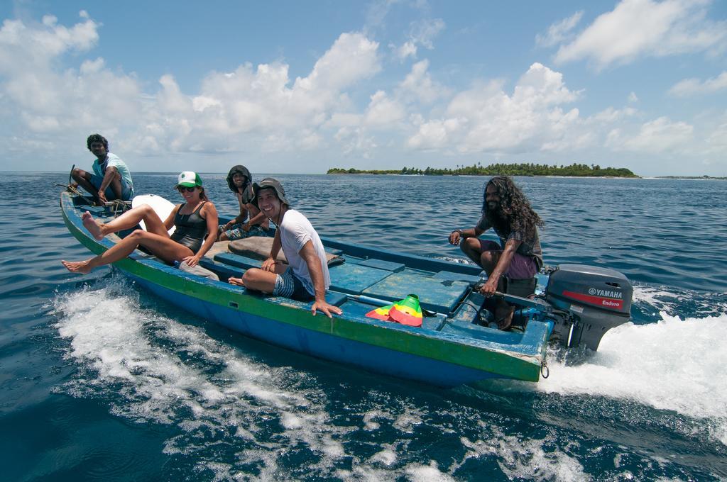 Jail Break Surf Inn Himmafushi Exterior photo