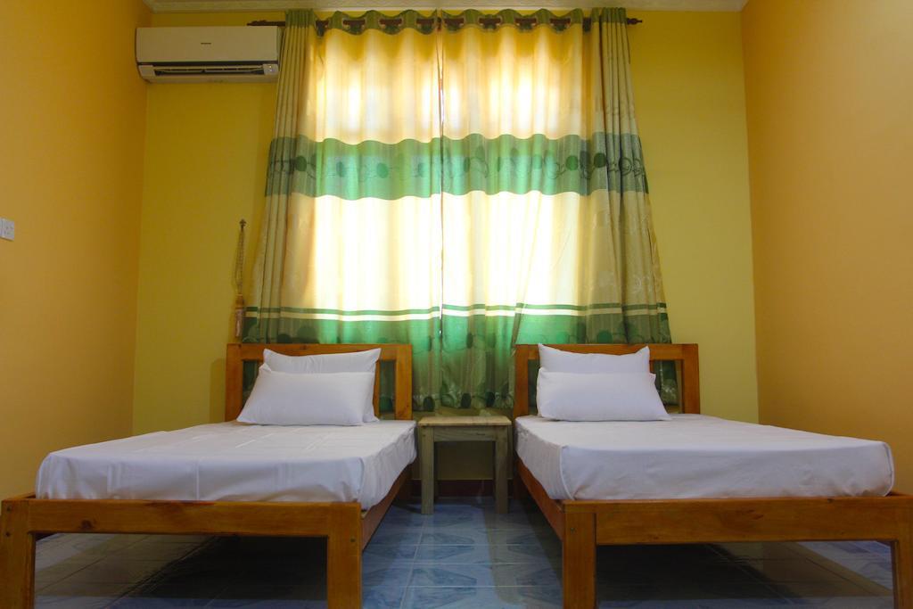 Jail Break Surf Inn Himmafushi Room photo